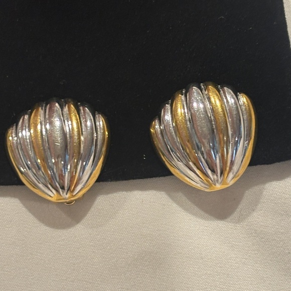 Nina Ricci Jewelry - Nina Ricci Vintage Two-Toned Clip-On Shell Earrings